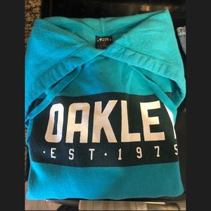 Oakley hoodie